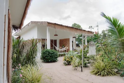 Bungalow Deluxe con vista sul giardino — Sea Love Beach Bar & Bungalows